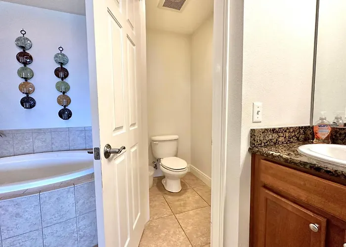 Bay Harbor 405 *